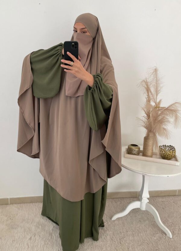 khimar à fente