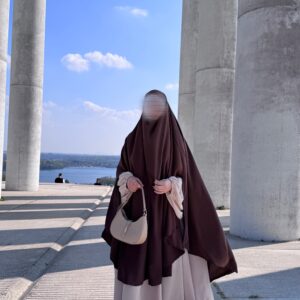 khimar à fente soie de médine marron
