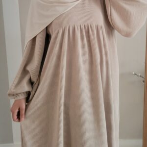 Abaya velours manches ballon beige