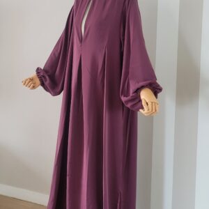 Abaya manches bouffantes en soie de médine avec zip d'allaitement Aubergine