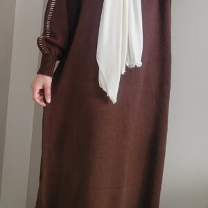 Robe longue d'hiver en maille marron