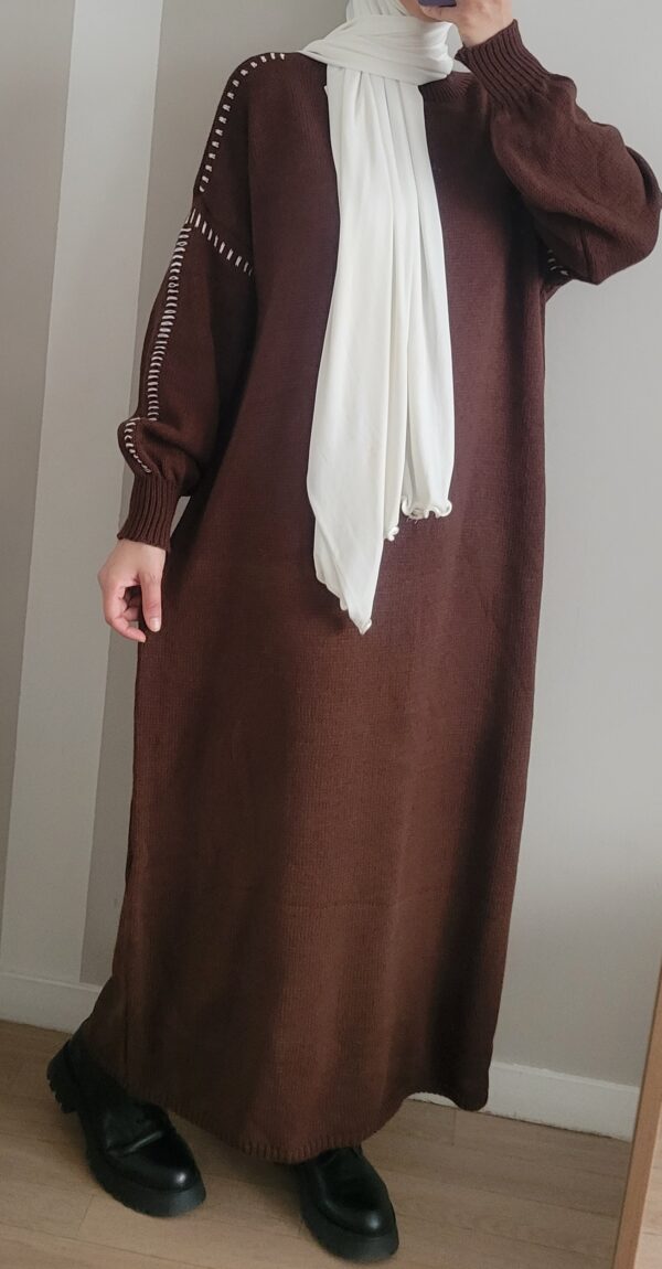 Robe longue d'hiver en maille marron