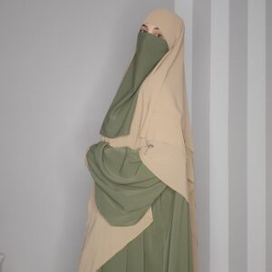 OUtfir hijab : abya manches ballon, khimar 3 voiles et half niqab assorti