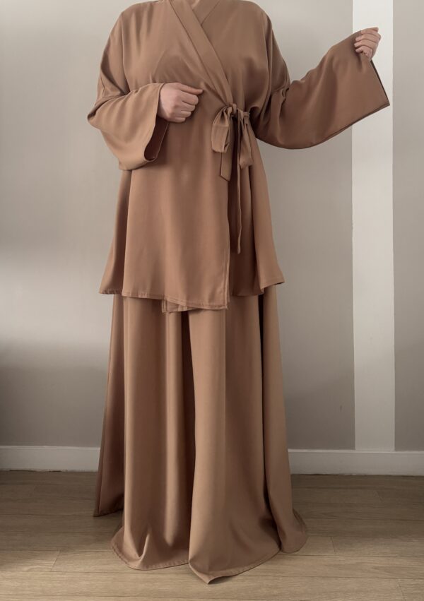 Ensemble jupe et haut cache-coeur en nidha camel