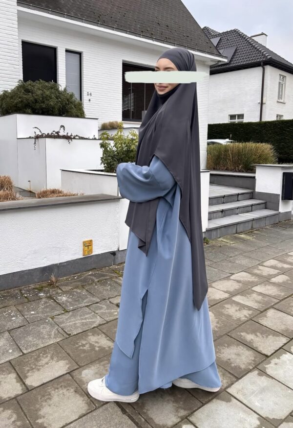 Ensemble jupe et tunique à fentes en soie de médine bleu jean