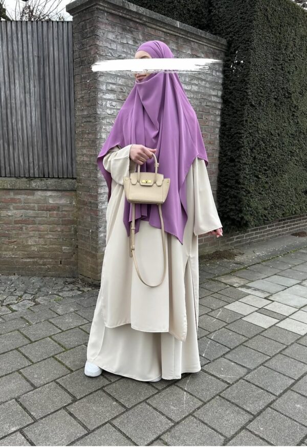 Ensemble jupe et tunique à fentes en soie de médine beige