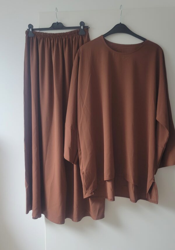 Ensemble jupe et haut en nidha marron clair