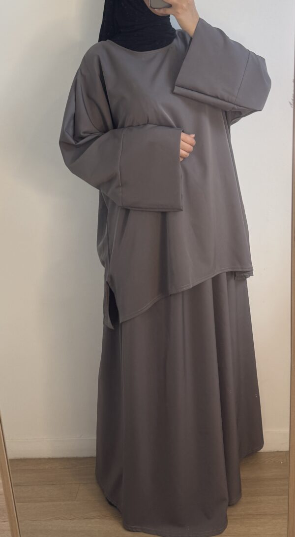 Ensemble jupe et haut en nidha gris