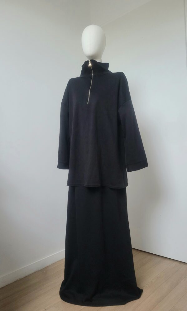 Ensemble jupe et haut zip au col noir