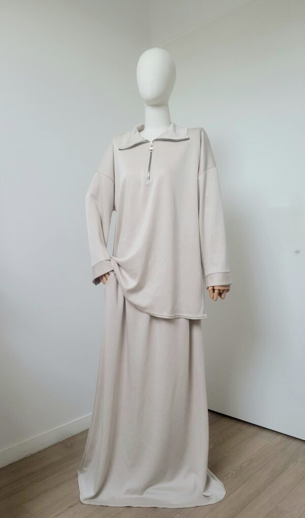 Ensemble jupe et haut zip au col beige