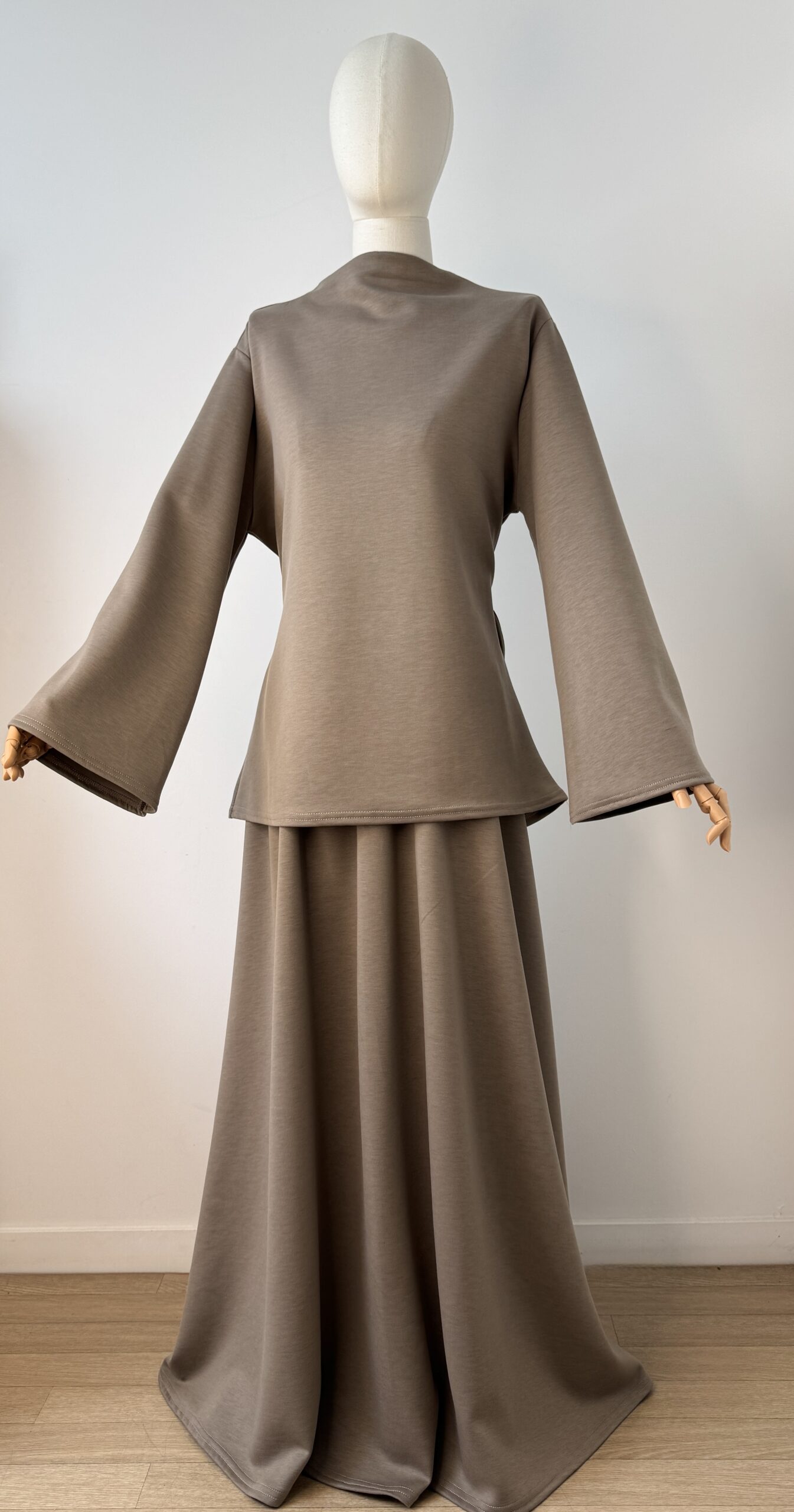 Ensemble jupe comfy taupe