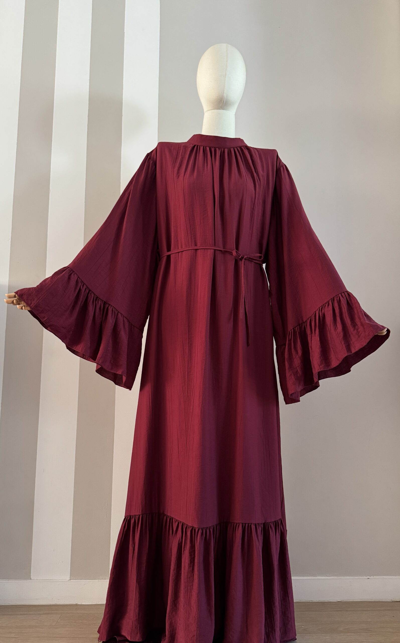Abaya manches éventail en viscose