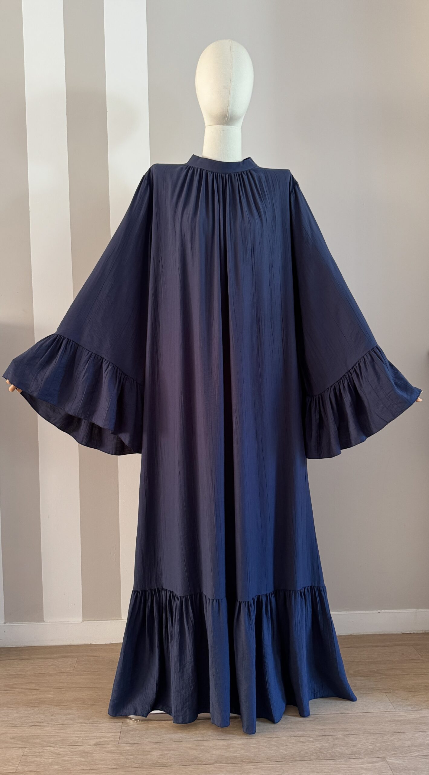 Abaya manches éventail en viscose