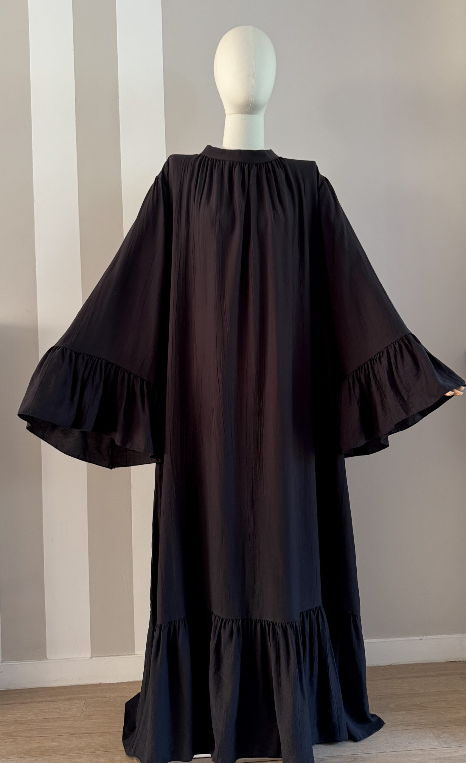Abaya manches éventail en viscose