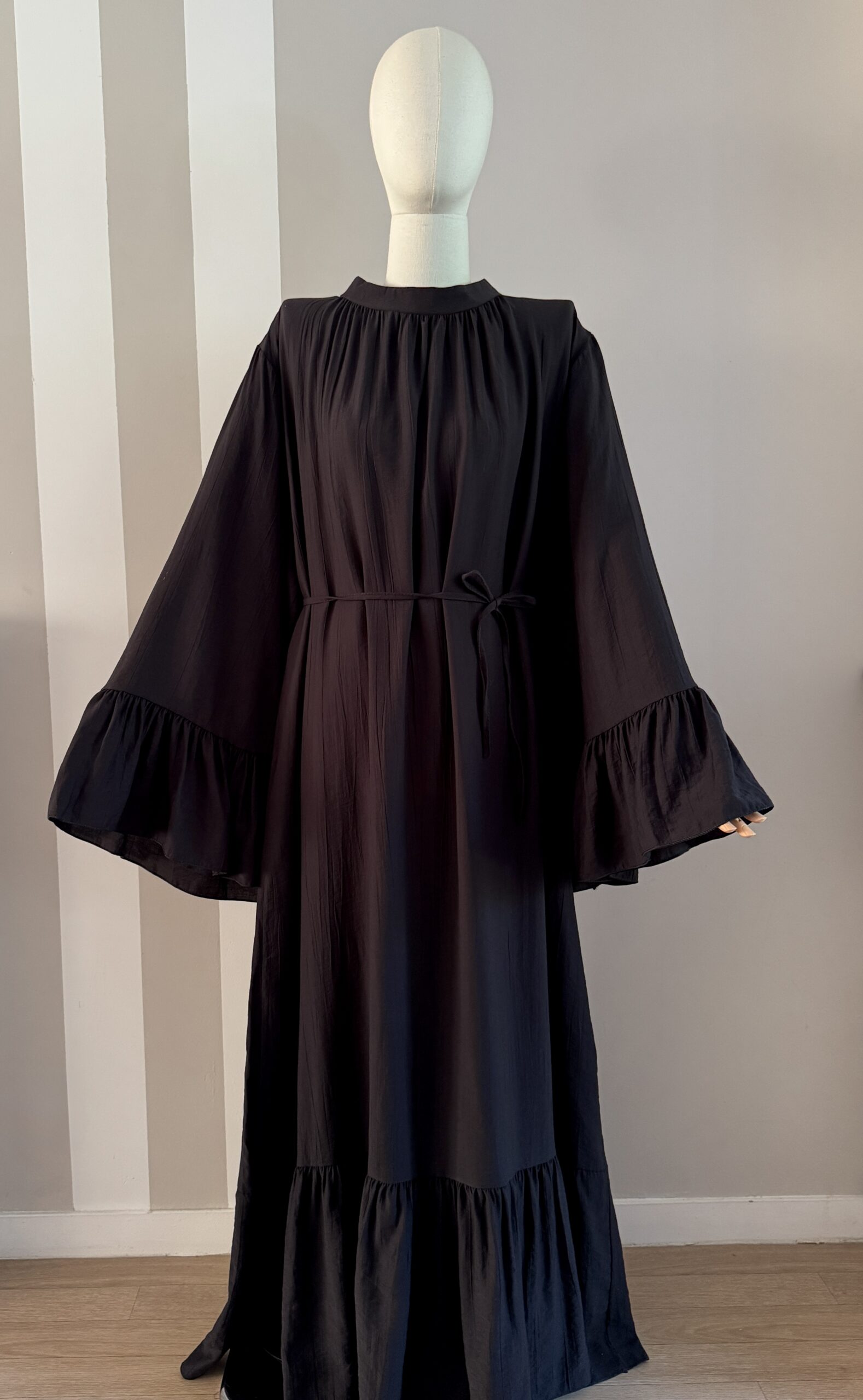 Abaya manches éventail en viscose