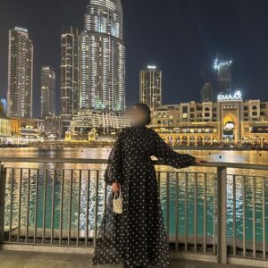 Robe longue à pois noir blanc